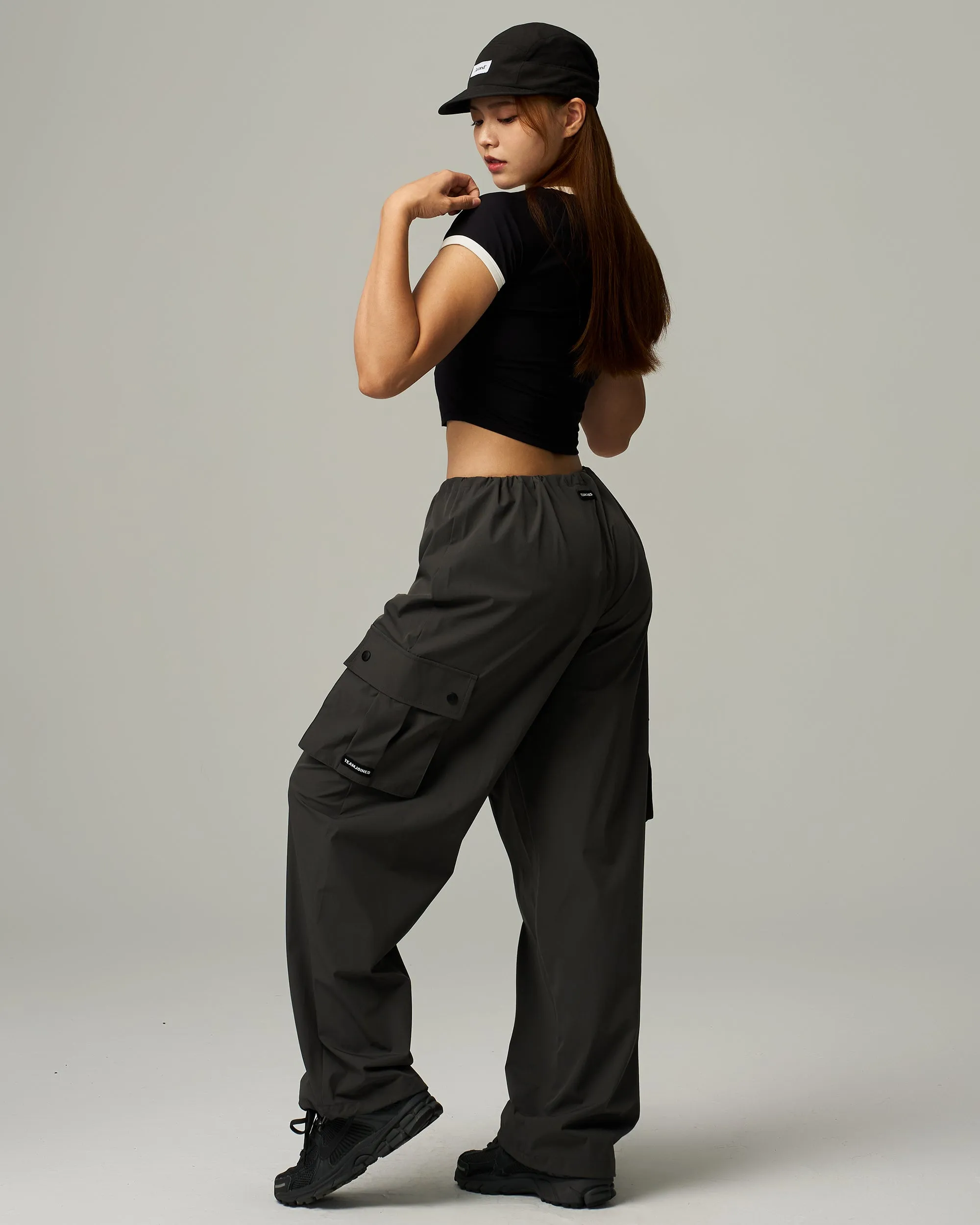 Aura Raglan Sleeve Crop Tee