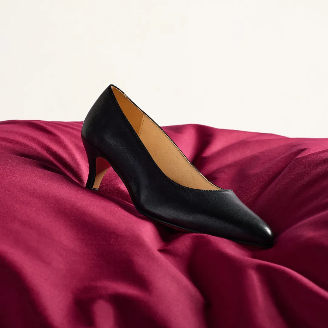 Ava - Black Leather