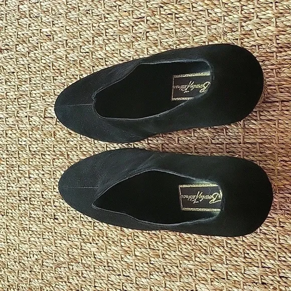 BEVERLY FELDMAN black suede pumps with leopard print heel.   Size is 9.5 M.