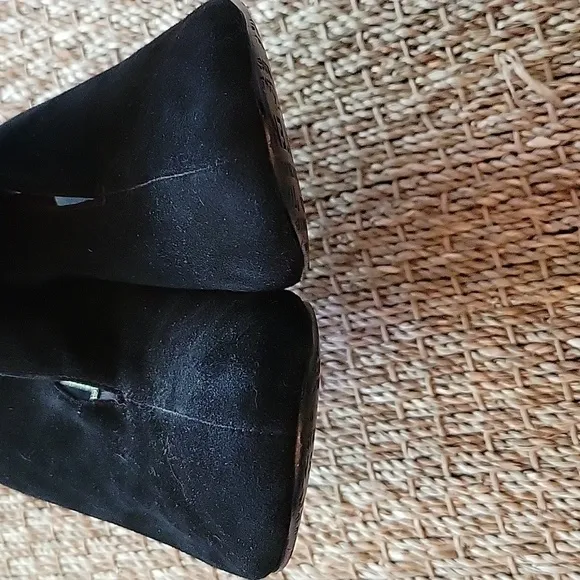 BEVERLY FELDMAN black suede pumps with leopard print heel.   Size is 9.5 M.
