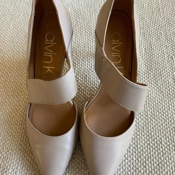 Calvin Klein Nude Leather Pumps With Cross Strap Size 8.5 Heel: 3 1/2”