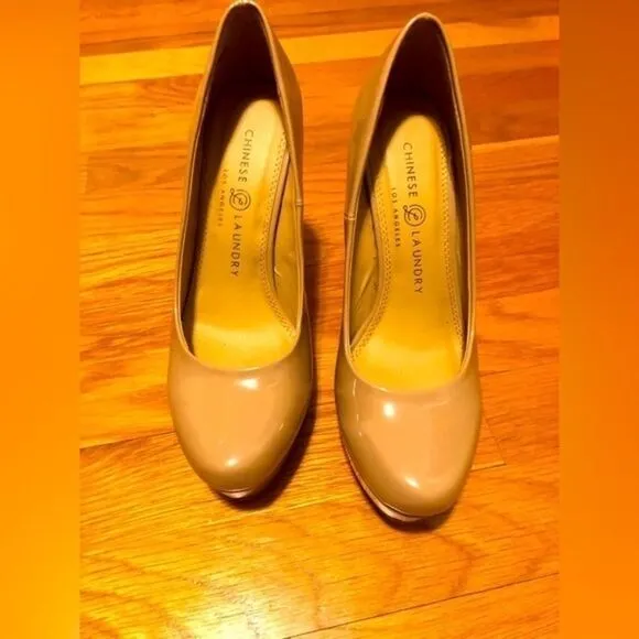 Chinese LAUNDRY high heel pumps shiny tan color size 6.5