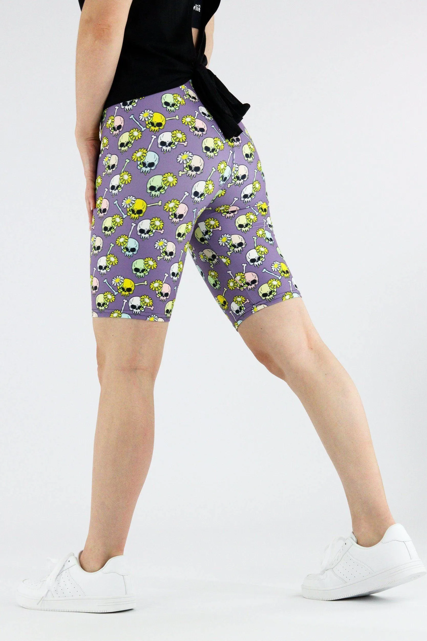 Daisy Skull - Casual Long Shorts