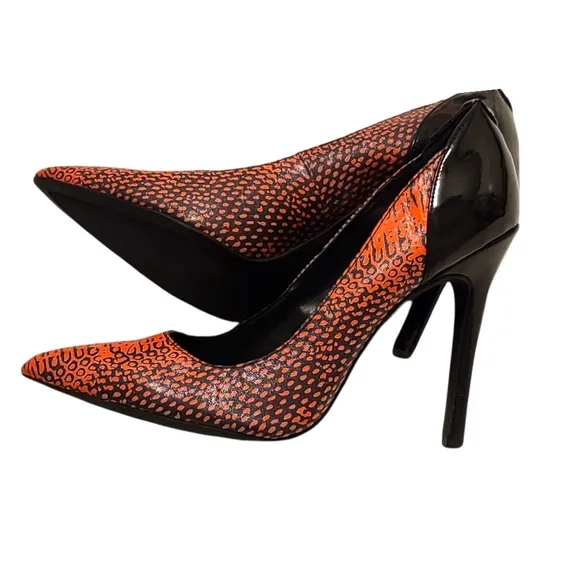 GUESS Felisity Python Print Pointy Toe Pumps Size 7.5