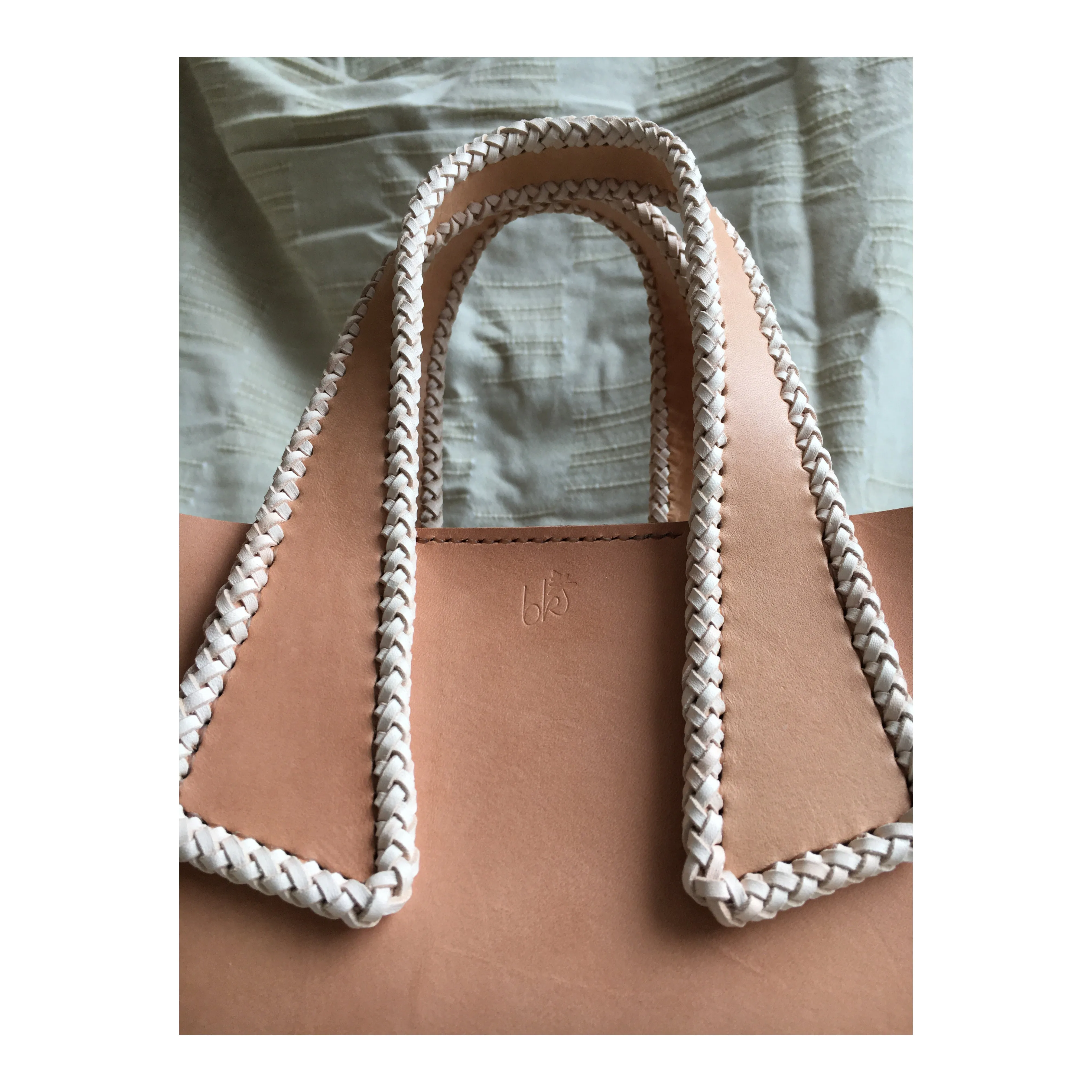 Laced Liten Tote Bag