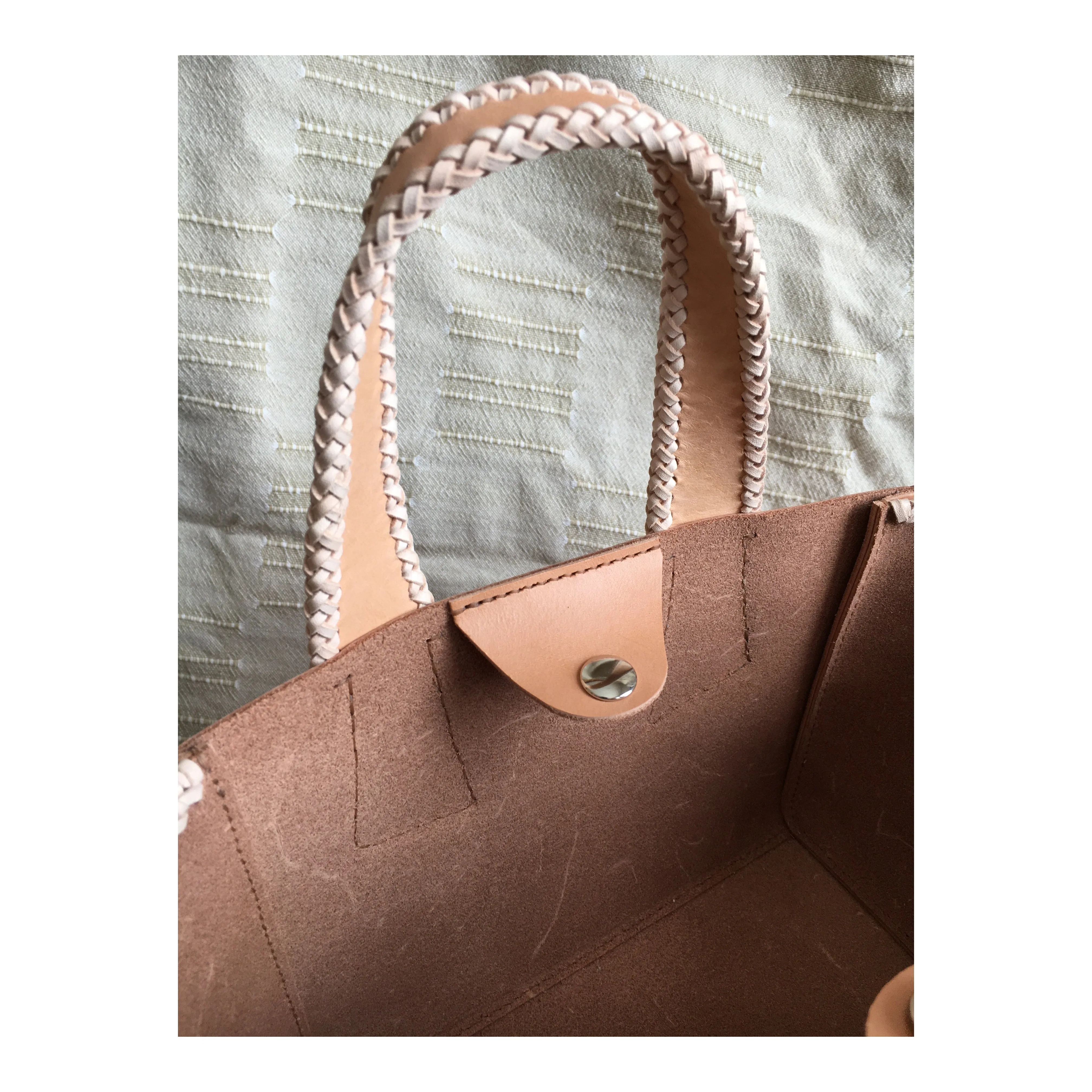 Laced Liten Tote Bag