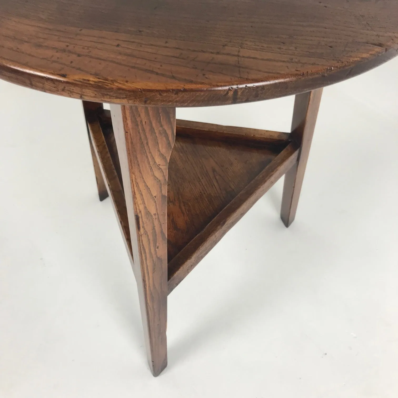 Leeds Cricket Table with Shelf