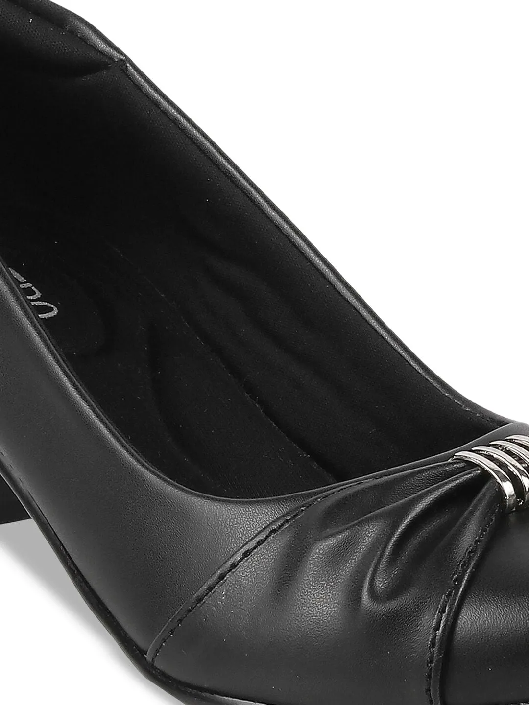Metro Black Kitten Pumps