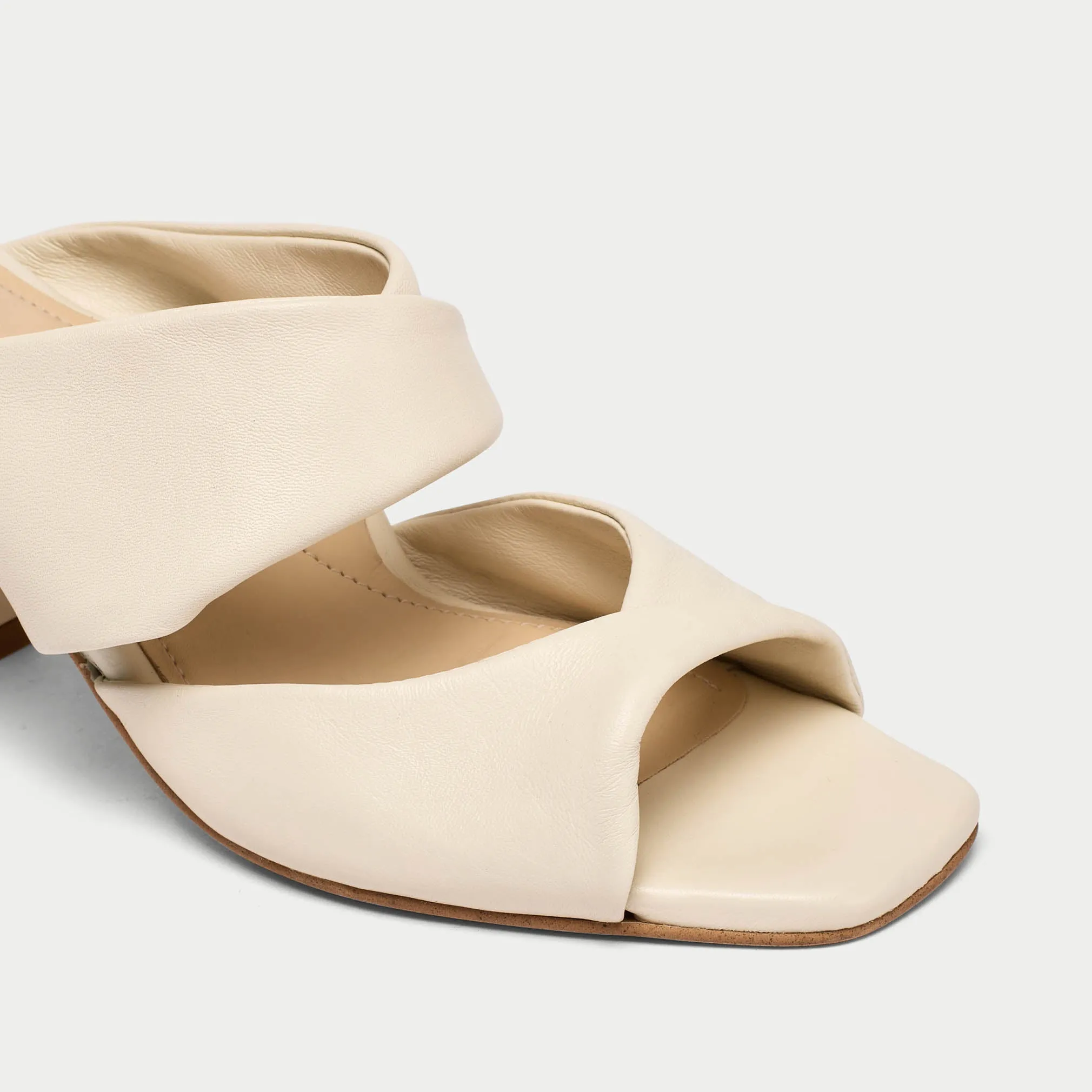 Mia - Off White Leather