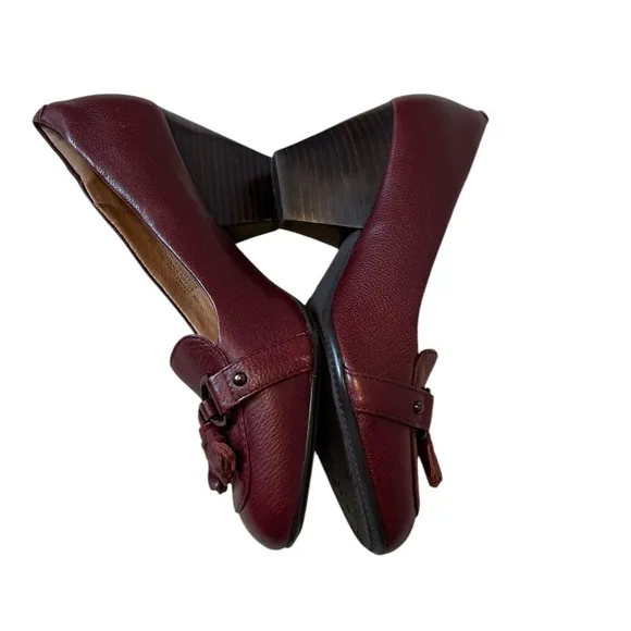 Sofft Burgundy Red Leather Tassled academia Pumps 7.5