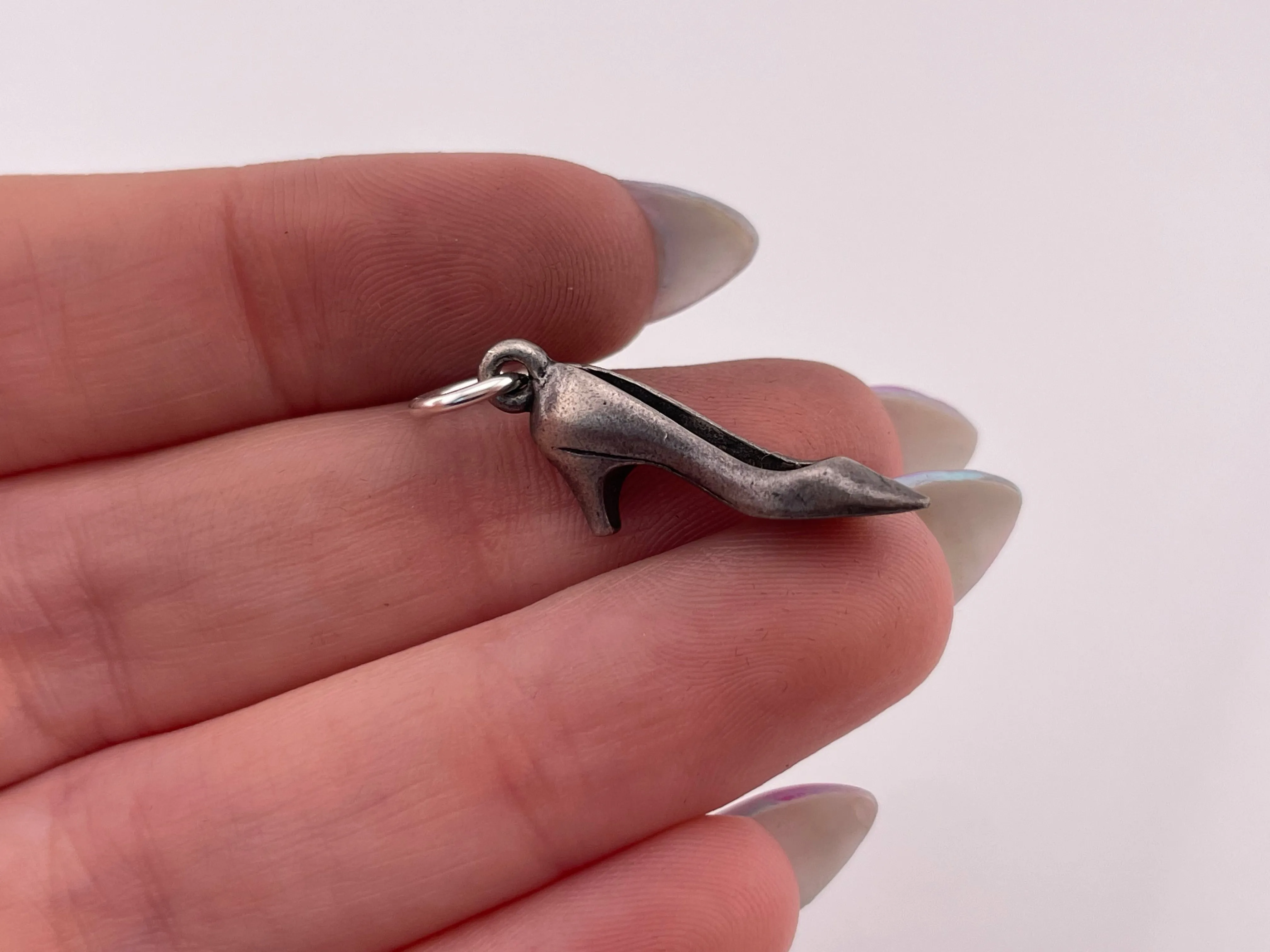 sterling silver 3D kitten heel shoe pendant