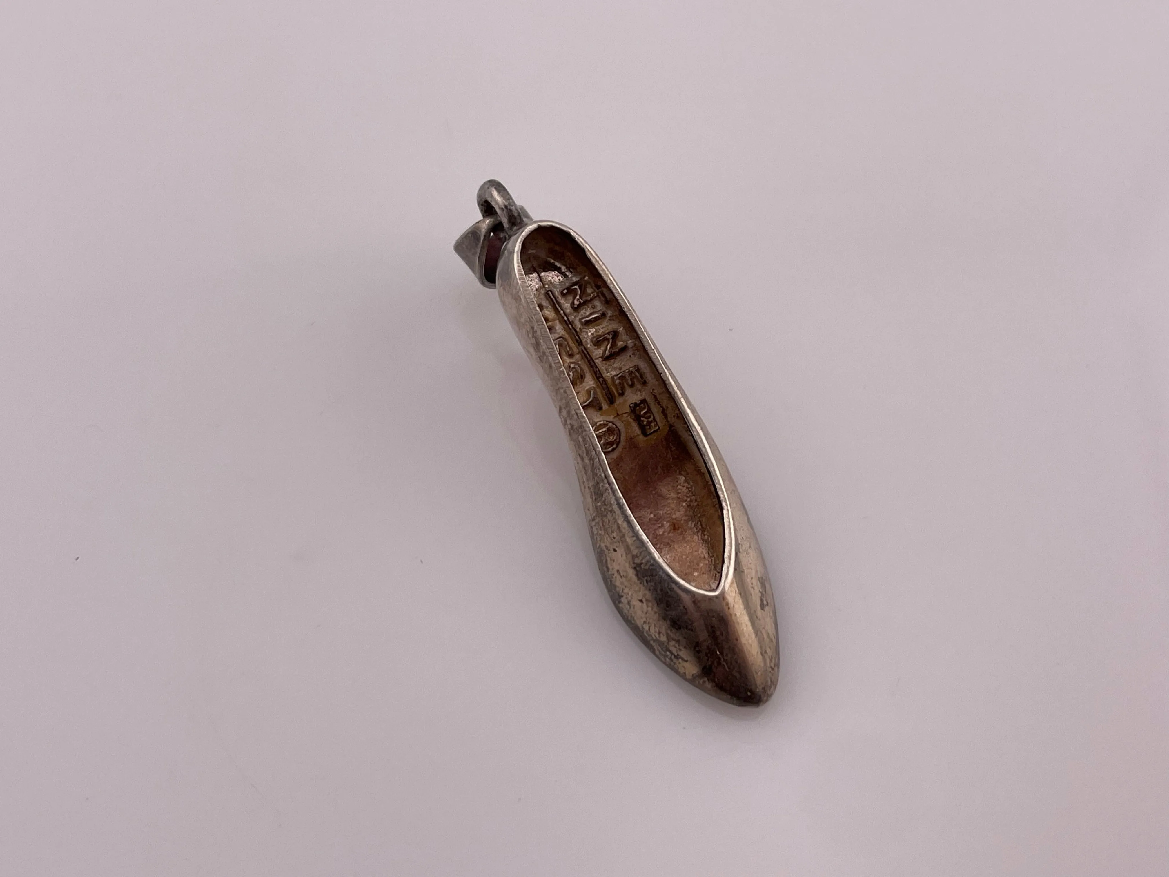 sterling silver kitten heel shoe pendant