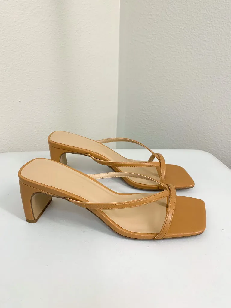 Strappy Kitten Heel {Tan}