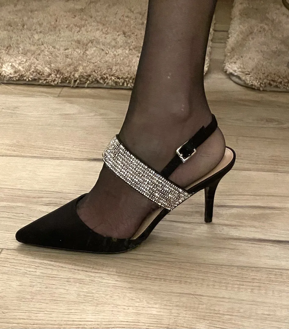 TENILLE-BLACK