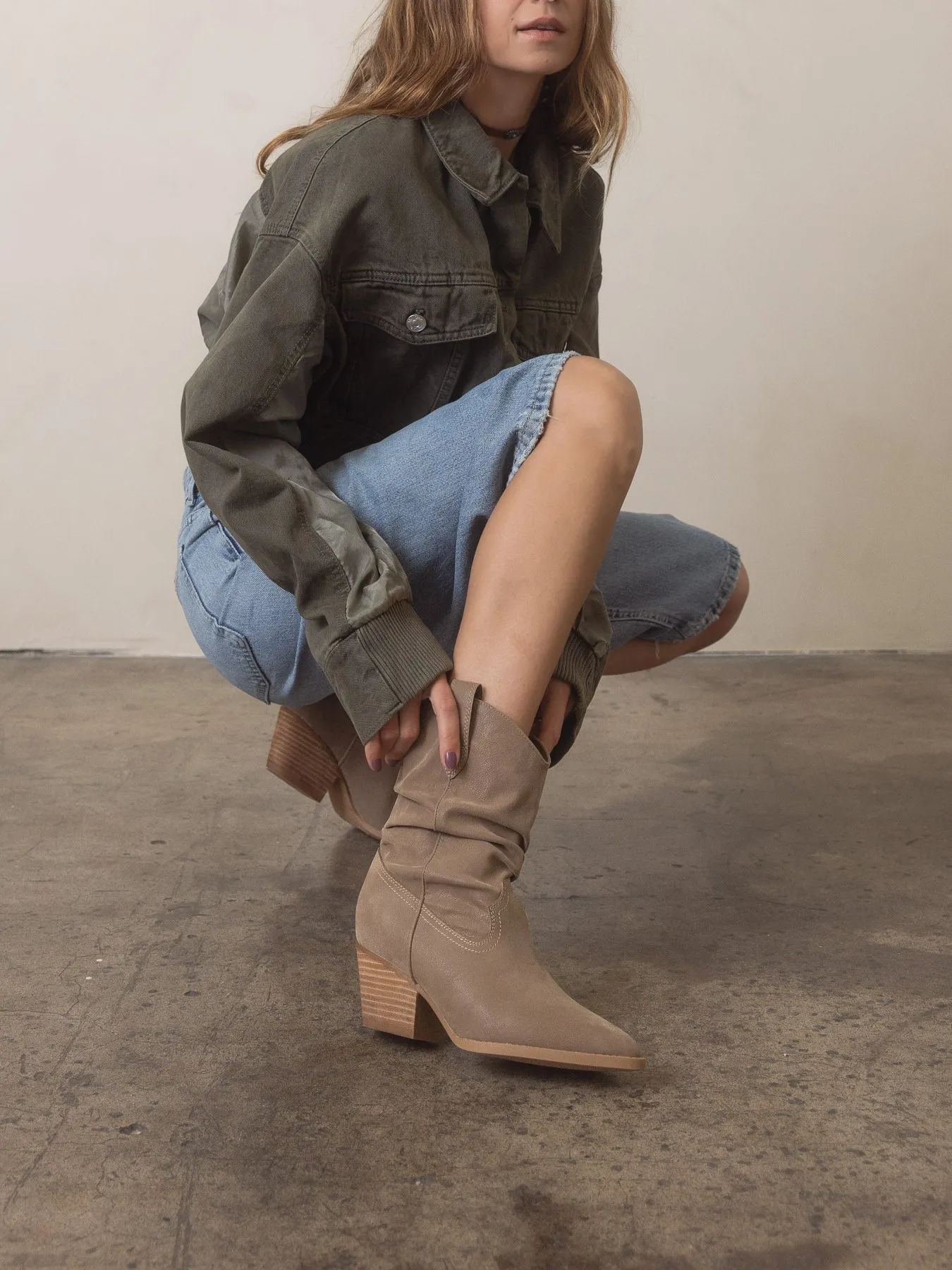 The Kit | Dark Taupe Slouchy Western Bootie