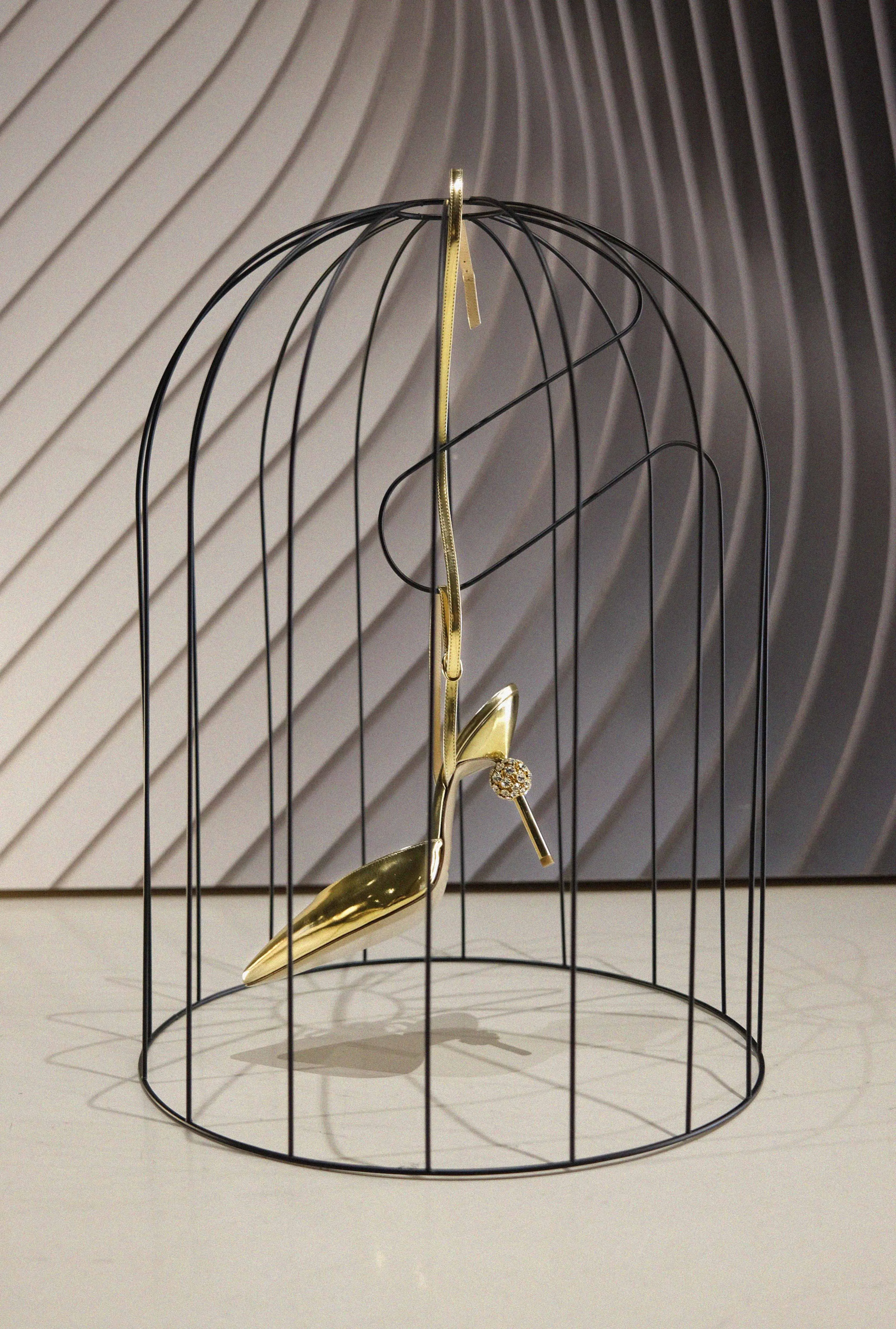 Vittoria Crystal Pump - Gold Mirror Leather