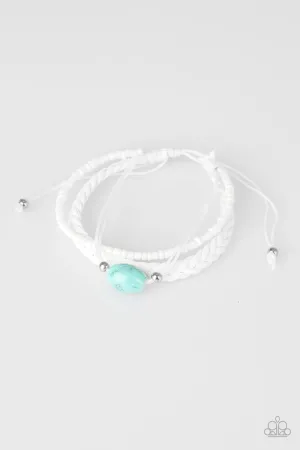 Weekend Wanderer - White
