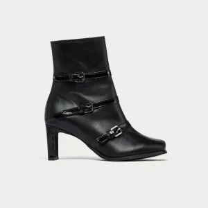 Zoe - Black Leather